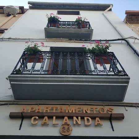 Apartamentos カランダ エクステリア 写真