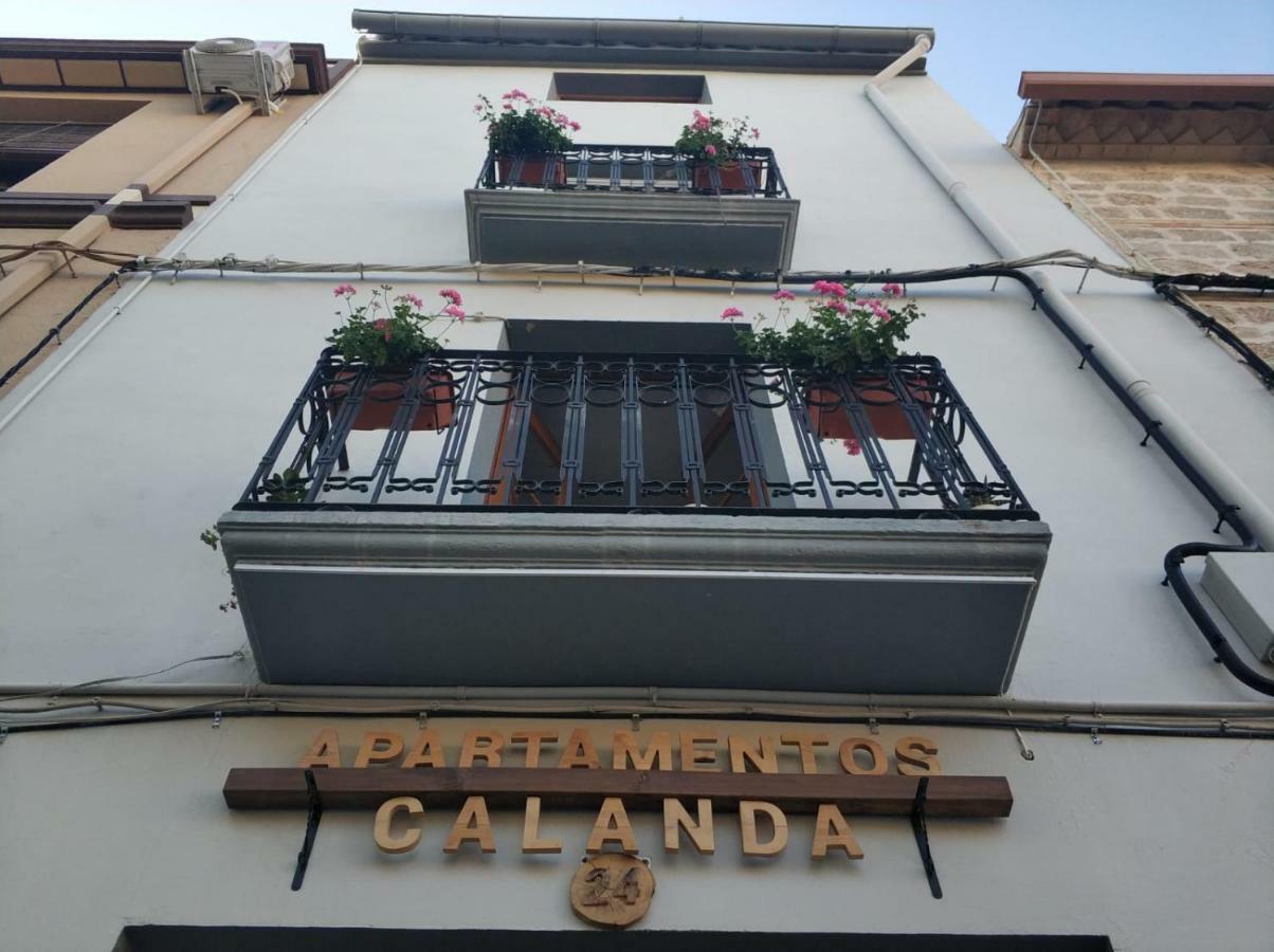 Apartamentos カランダ エクステリア 写真